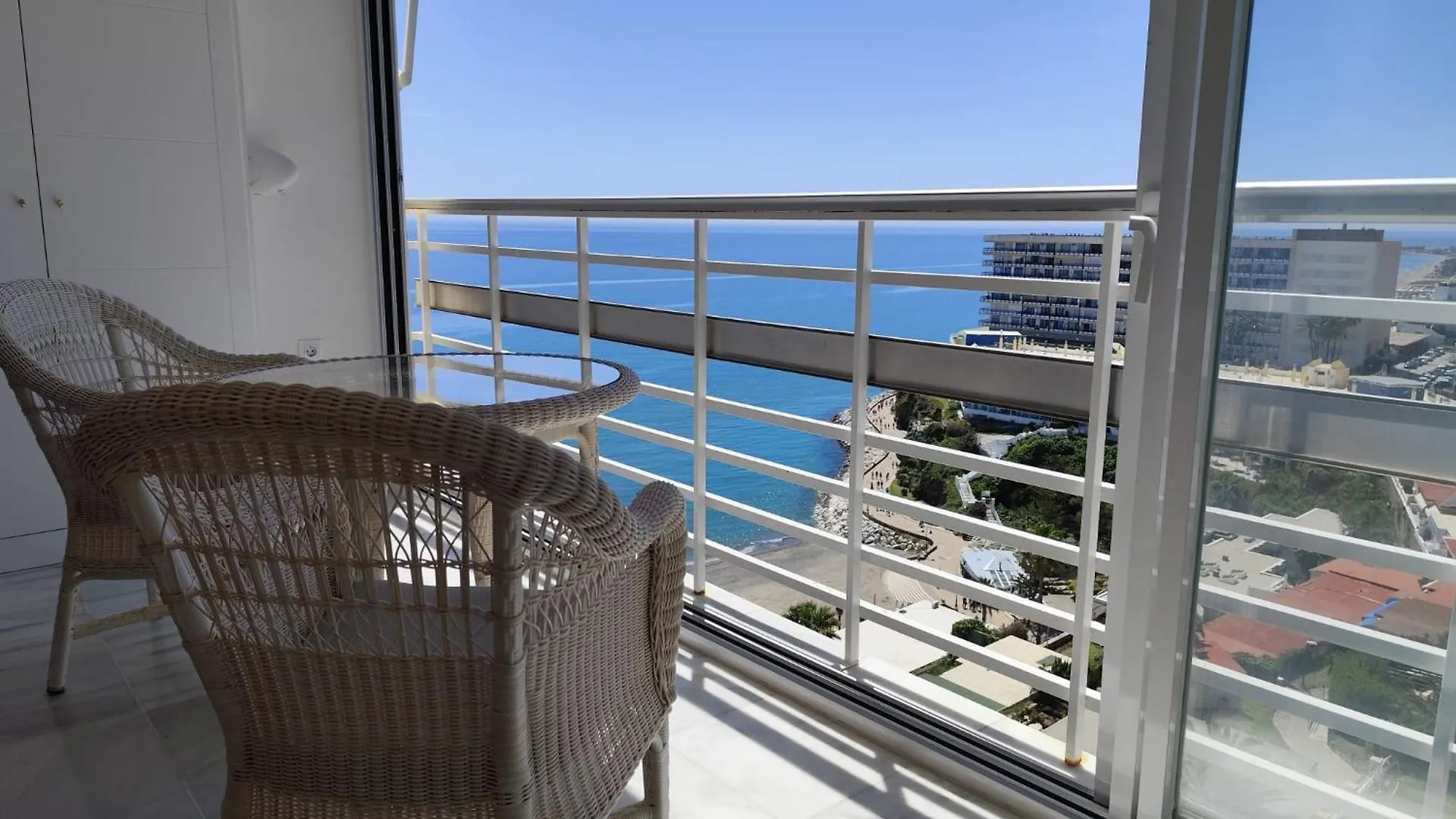 Apartamento La Roca Rental, 1 Dormitorio Confort Con Vistas Al Mar Torremolinos Apartment